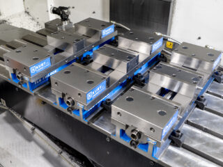 TriLock Hydraulic vises for turnkey automation